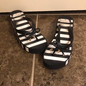 Kate Spade black & white flip flops size 9